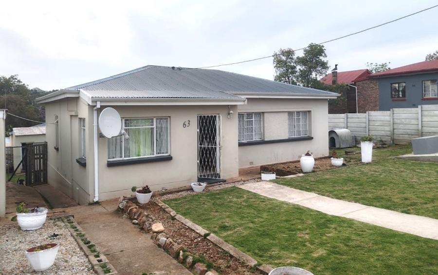 3 Bedroom Property for Sale in Van Riebeeck Hoogte Eastern Cape